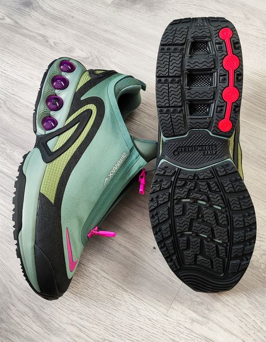 Продаю нові кросівки NIKE