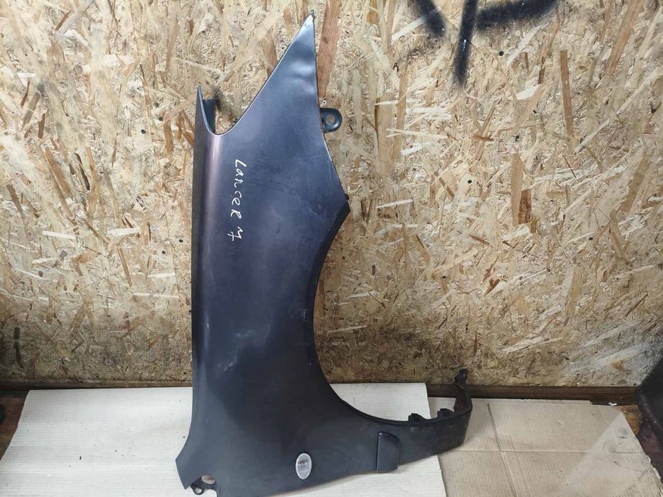 Передні крило ліве Mitsubishi Lancer 9