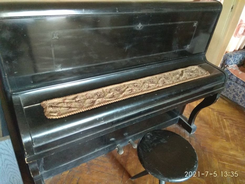 Пианино Украина ретро