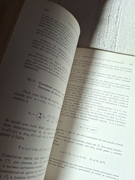 Lições de Análise Infinitesimal Cálculo Diferencial em R