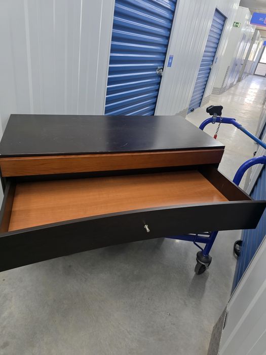 Cômoda com 3 gaveta