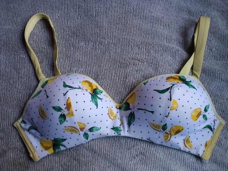 Biustonosz w cytryny