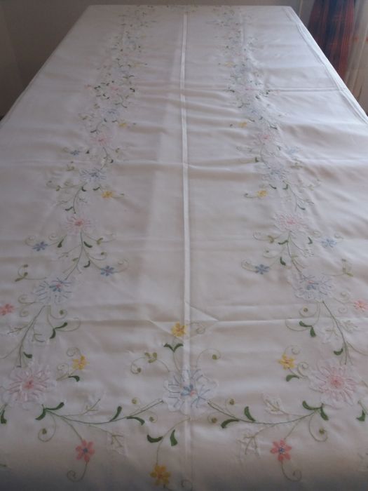 Toalha de Banquete Bordados da Madeira+12 Lenços C/Selo de Garantia