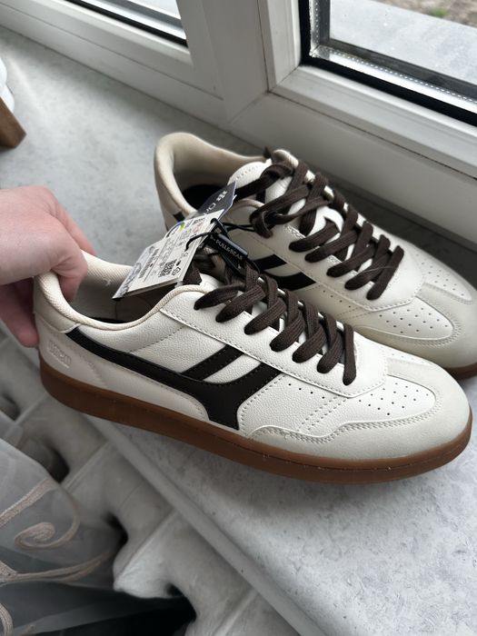 Стильні жіночі кеди