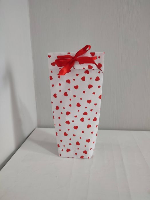 Подарункові пакети