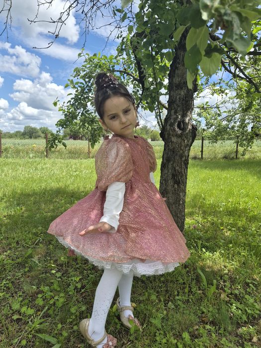 Стильна сукня на дівчинку,дитяча сукня глітер,блискуча