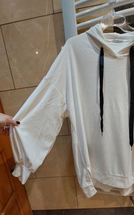Nowa bluza oversize śmietanka