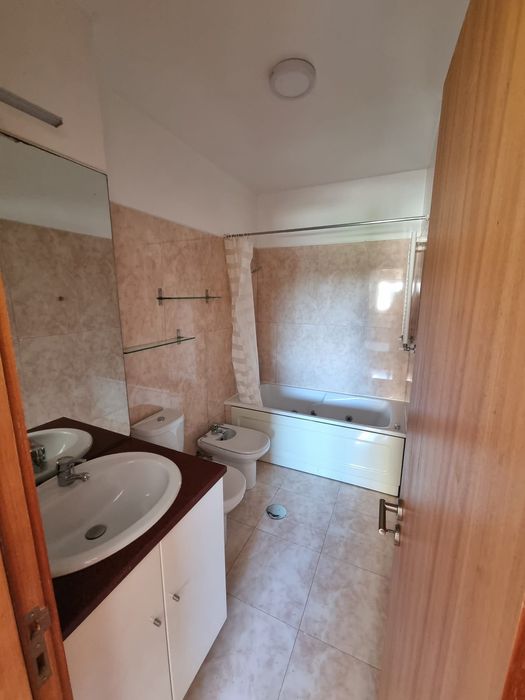 Aluga-se T1 | Hospital S. João - Universidades | Mobilado & Equipado