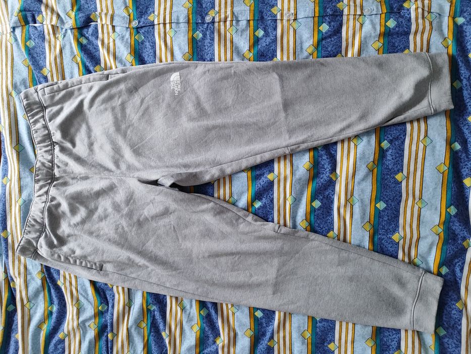 The North Face spodnie thermo dresowe stan idealny XL