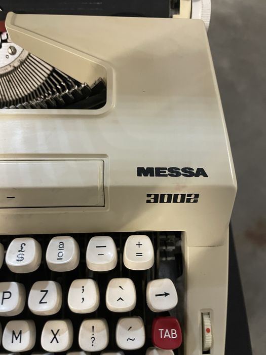 Maquina escrever antiga