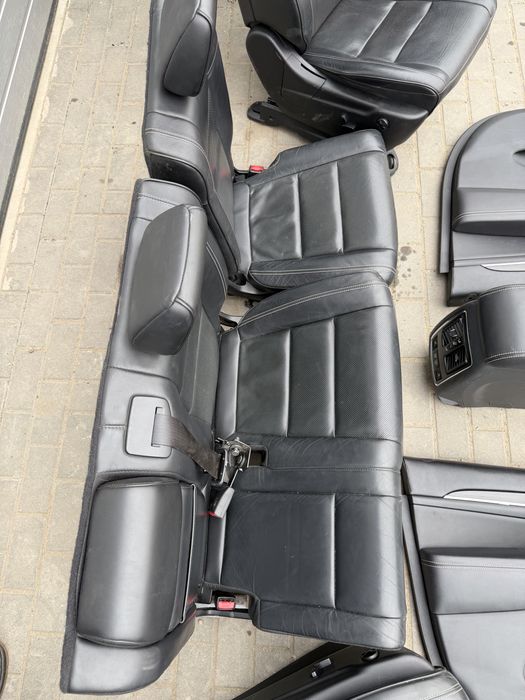 Wnetrze Jeep Grand Cherokee WK2 OVERLAND full opcja