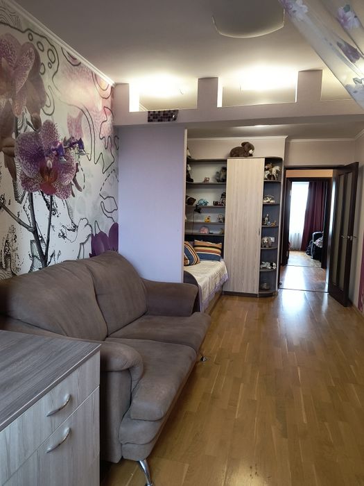 Продам  квартиру студію, центр