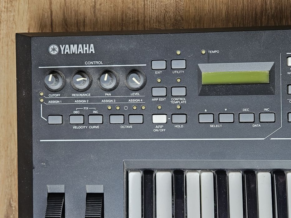 Yamaha KX-25 klawiatura sterująca