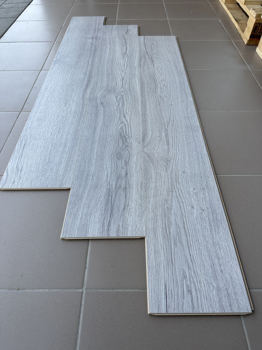 Ламінат EGGER EL2081 "Дуб Елва сірий" 8мм/32клас 4V Німеччина 580грн/м