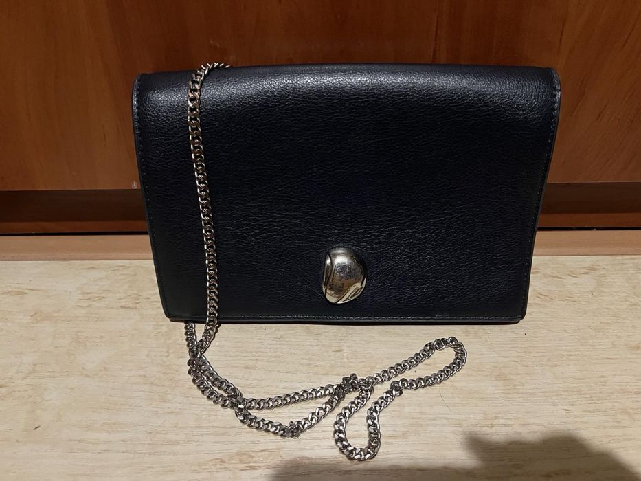 Сумка чорна через поече