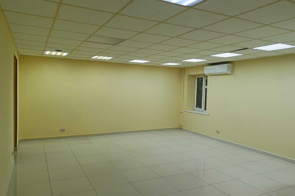 Продам помещение 54 м.кв б.Мирный.