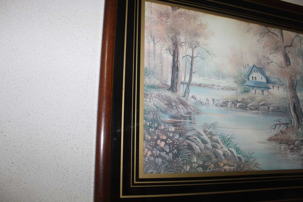 Quadro com Moldura em Madeira