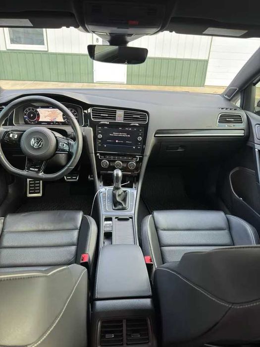2019 Volkswagen Golf R