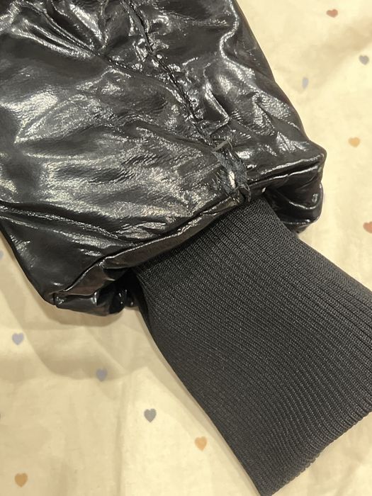 Курточка дуже тепла і коротка maniere de voir