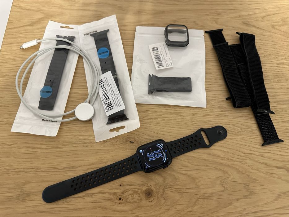 Apple Watch 7 Nike Cellular czarny 45 cm