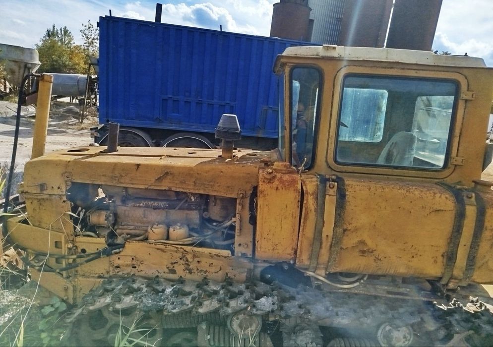 ДТ 75 бульдозер продам. Состояние рабочее.