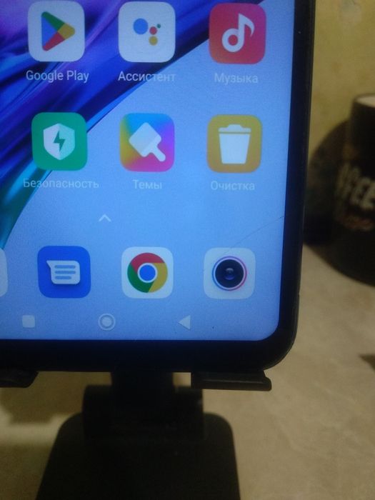 Redmi 9  полностью рабочий но с дефектами торг присутствует