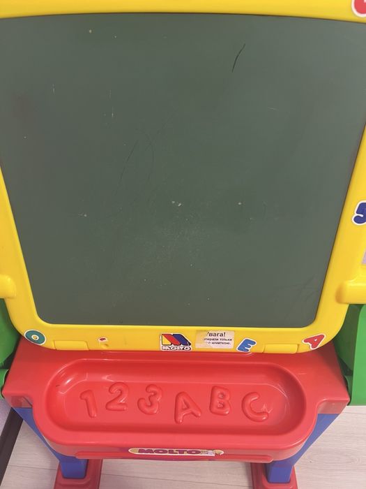 Мольберт molto со стулом