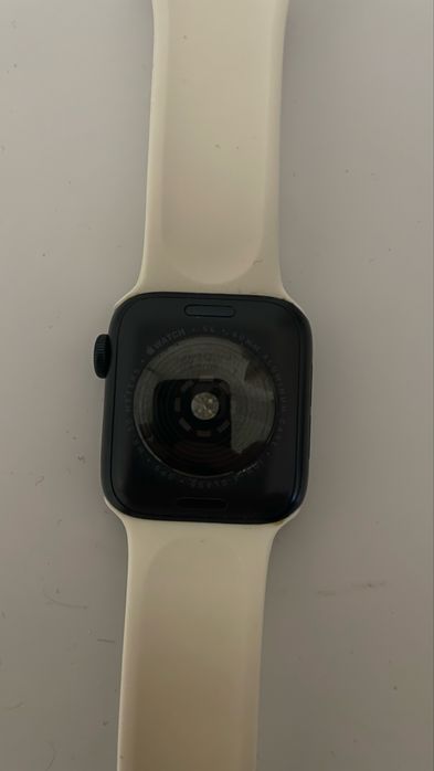Смарт-годинник Apple Watch SE GPS Aluminium Case Sport