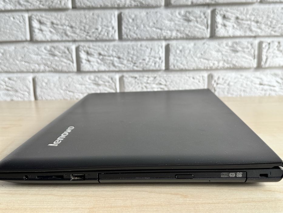 Laptop Lenovo G50-30  ładny stan