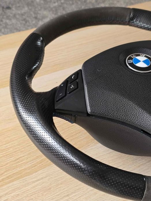 Kierownica BMW E81 E82 E84 E87 E88 E90 E91 E92 sport alcantara obszyta