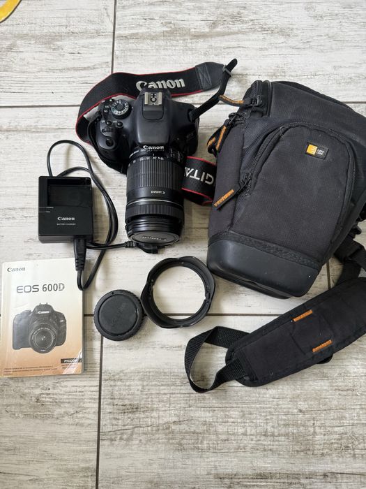 Фотоапарат Canon EOS 600D