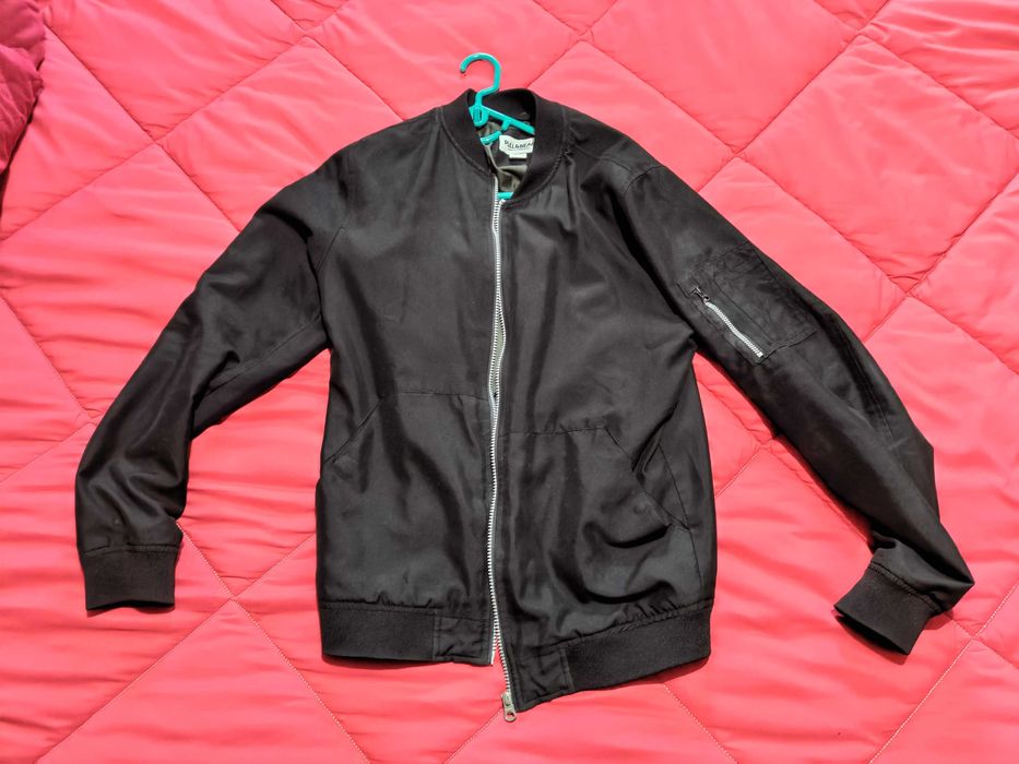 Pull & Bear - Casaco Preto (Tamanho: M)