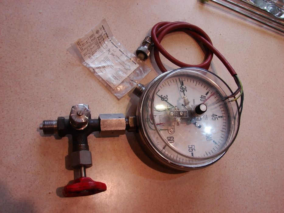 manometr kontaktowy zakres 30atm do 60 atm stal nierdzewna