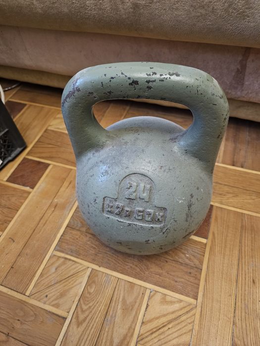 Гиря  24 кг б/у в хорошем состоянии