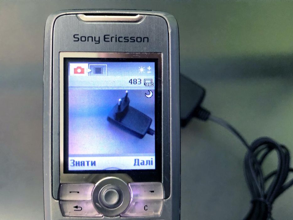2004 року Sony Ericsson K700i в колекцію (ретро кнопочний ностальгія)