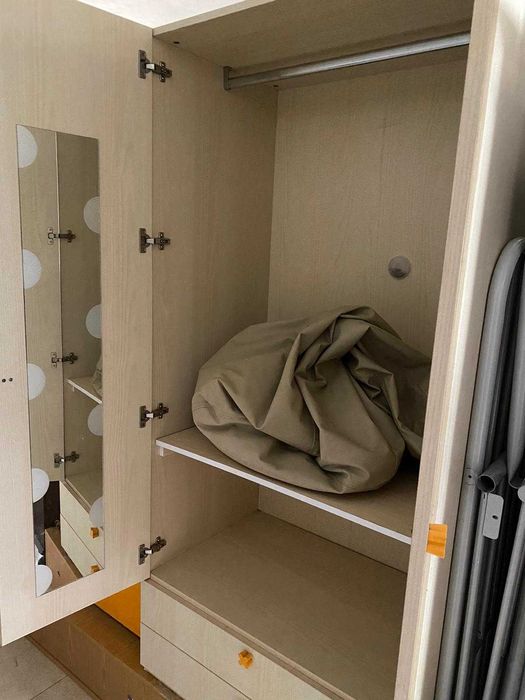 Quarto de criança/jovem e cama de bebé