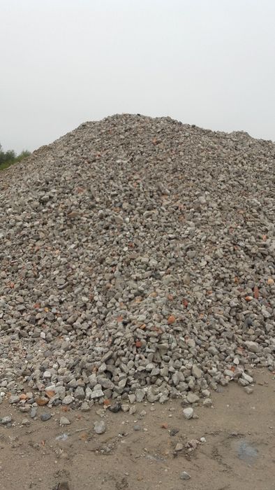 Gruz rozbiórkowy betonowy, ceglany, kruszony,Szlaka,Zuzel na drogę,
