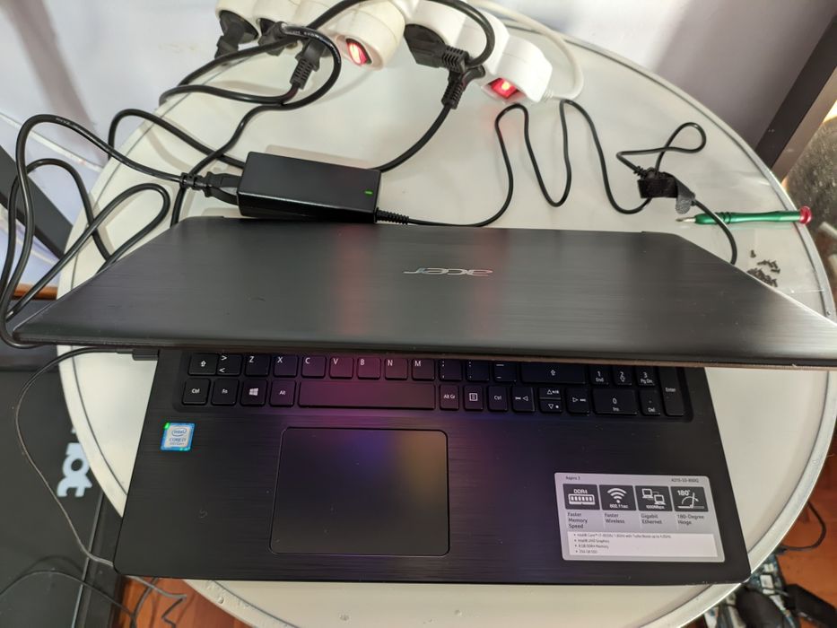 Portátil 100% novo i7 8550U com 256G vendo ou troco