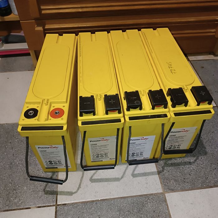 Rezerwacja. Akumulator AGM 12v 92 ah. Super na magazyn energii. Stan BDB.
