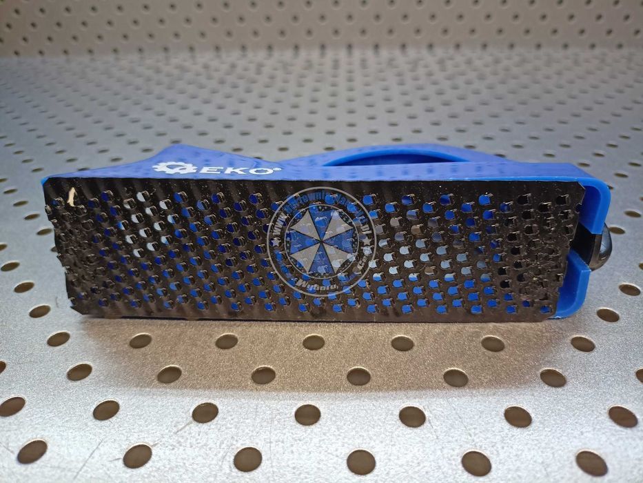 Strug – tarnik do płyt kartonowo-gipsowych 140x40mm  strug do płyt