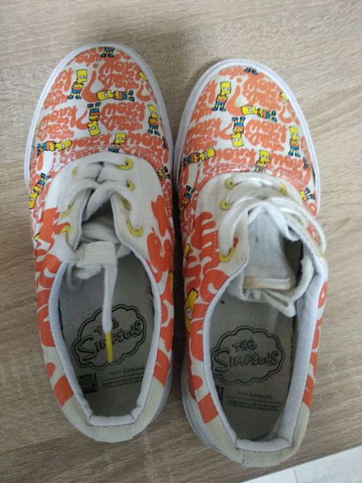 Кеди для дівчинки фірми CROPP  розмір 37.