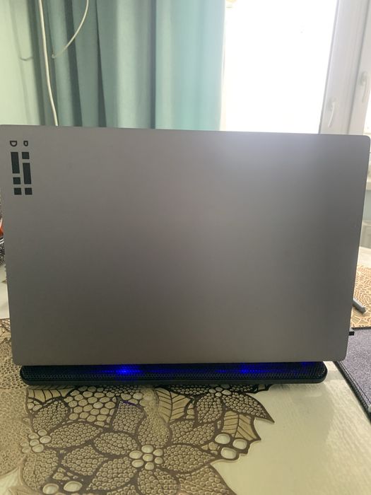 Xiaomi mi notebook pro 15.6 GTX 1050