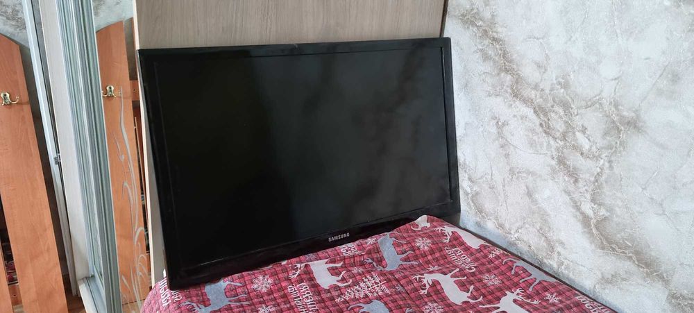 Телевизор 26 диагональ Samsung