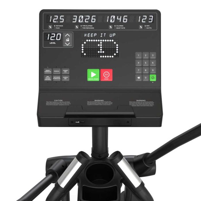 Profesjonalny amerykański orbitrek True Fitness Launch