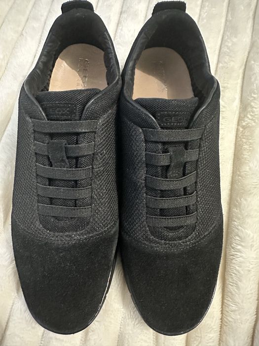 Жіночі кросівки geox