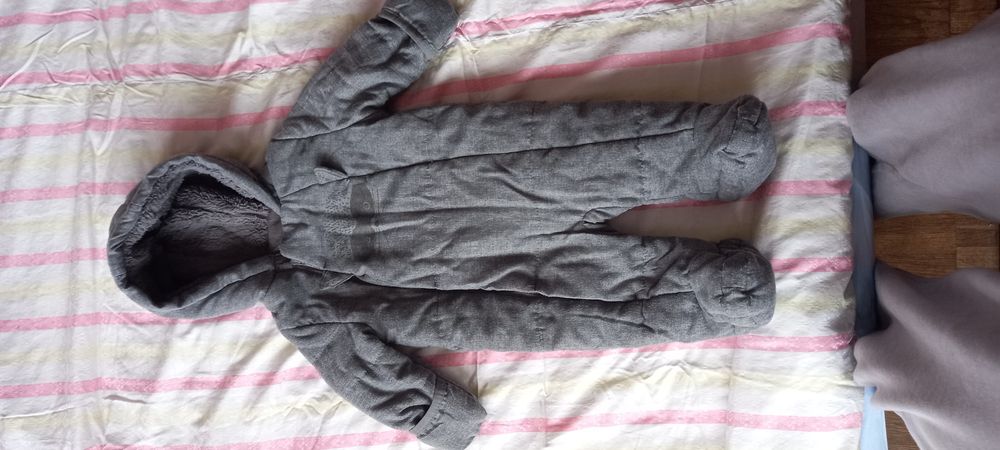 Продам комбинезон демисезонный