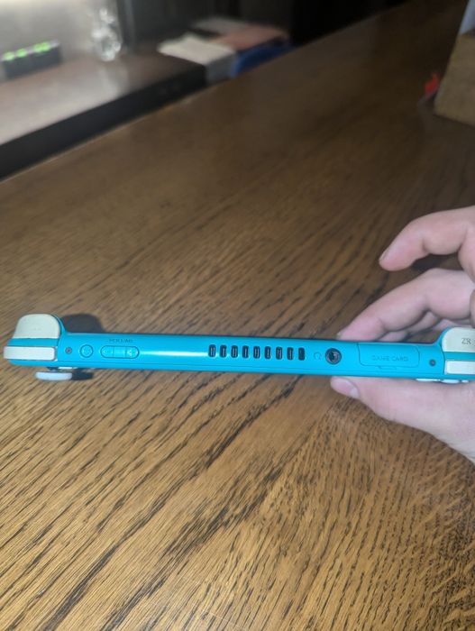 NINTENDO SWITCH LITE 64 + sd карта на 128гб  KeFiR