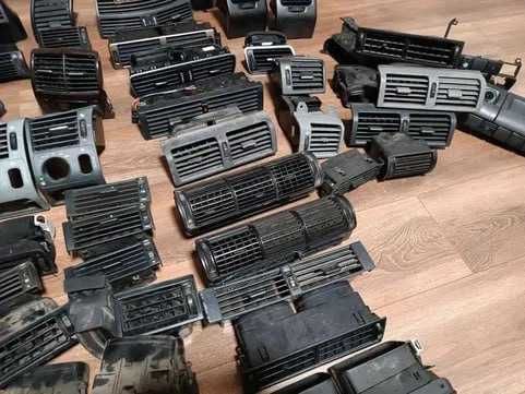 Дефлектор правий лівий центральний задній мб ваг