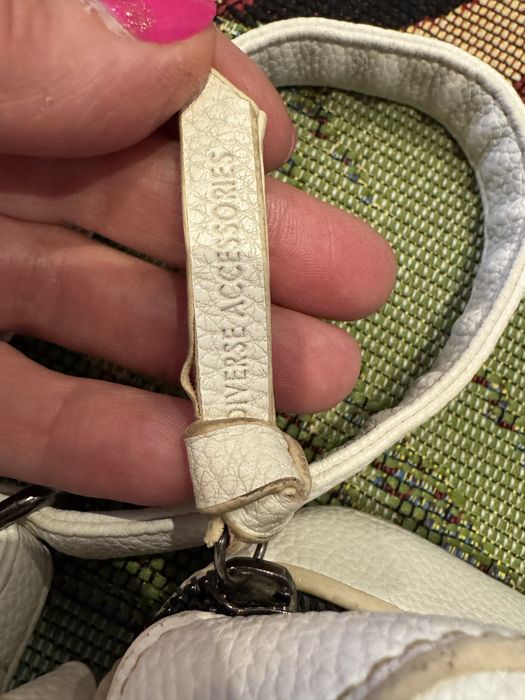 Torebka na dlugim pasku