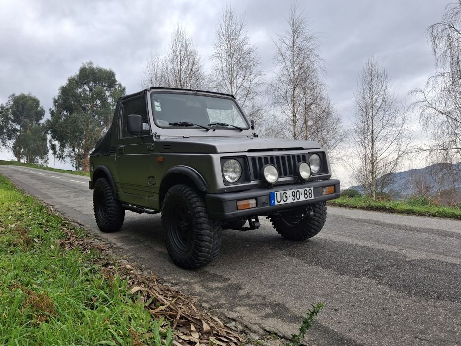 Susuki Santana Sj410